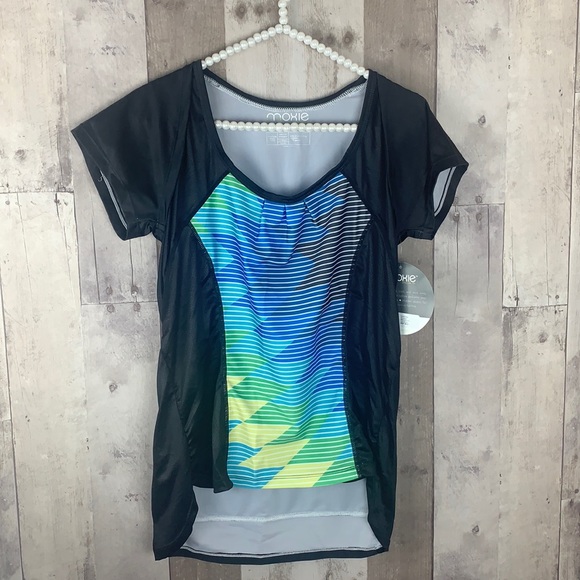 NWT Summit Wrap Jersey Tee size Medium - Picture 1 of 7